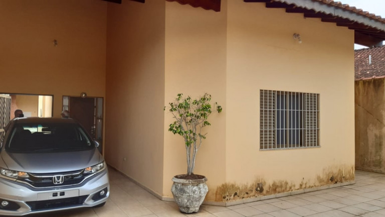 Casa com 3 Quartos à Venda,  em Vila Caiçara - Praia Grande