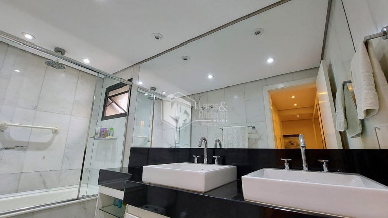Imagem Apartamento com 4 Quartos à Venda, 246 m² em Itaim Bibi - São Paulo