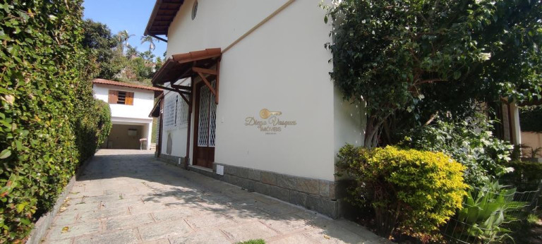 Imagem Casa com 3 Quartos à Venda, 270 m² em Bom Retiro - Teresópolis Imagem Casa com 3 Quartos à Venda, 270 m² em Bom Retiro - Teresópolis