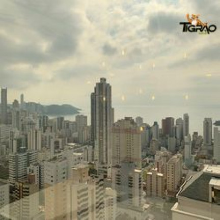 Apartamento com 3 Quartos à Venda, 131 m² em Centro - Balneário Camboriú