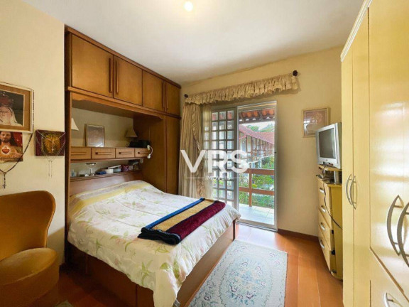 Imagem Casa com 4 Quartos à Venda, 94 m² em Cascata Guarani - Teresópolis