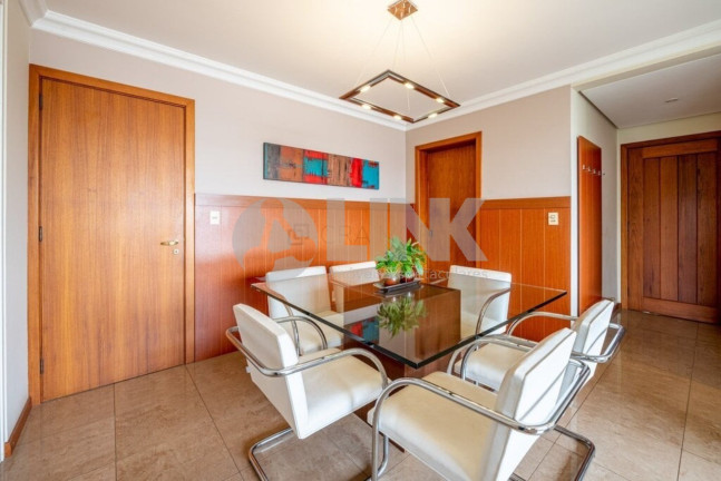 Imagem Apartamento com 3 Quartos à Venda, 117 m² em Petrópolis - Porto Alegre