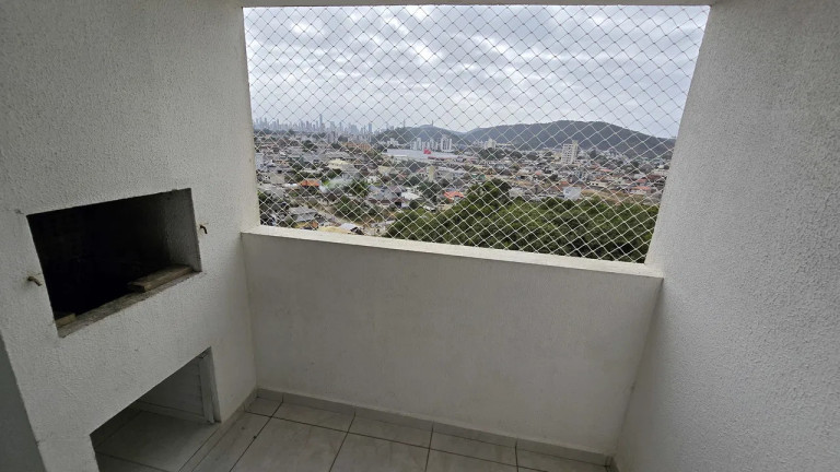 Imagem Apartamento com 3 Quartos à Venda, 76 m² em Cedros - Camboriú