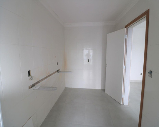 Imagem Imóvel com 2 Quartos à Venda, 131 m² em Canto Do Forte - Praia Grande Imagem Imóvel com 2 Quartos à Venda, 131 m² em Canto Do Forte - Praia Grande