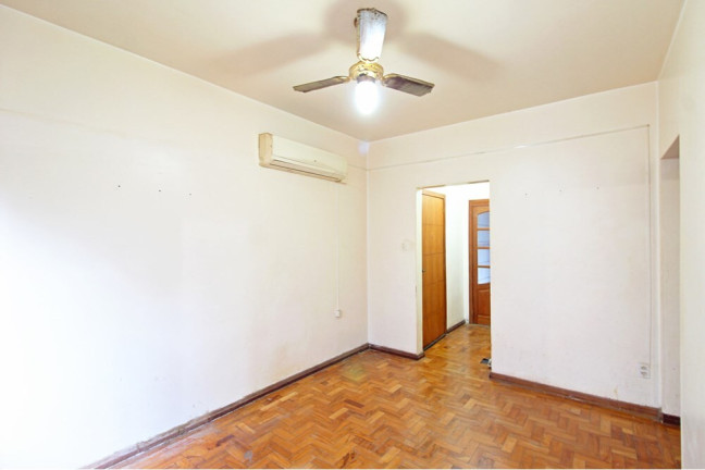 Imagem Imóvel com 2 Quartos à Venda, 54 m² em Camaquã - Porto Alegre