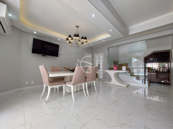 Imagem Casa com 4 Quartos à Venda, 388 m² em Glória - Joinville Imagem Casa com 4 Quartos à Venda, 388 m² em Glória - Joinville