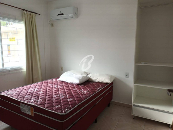 Imagem Apartamento com 3 Quartos para Temporada, em Mariscal - Bombinhas Imagem Apartamento com 3 Quartos para Temporada, em Mariscal - Bombinhas
