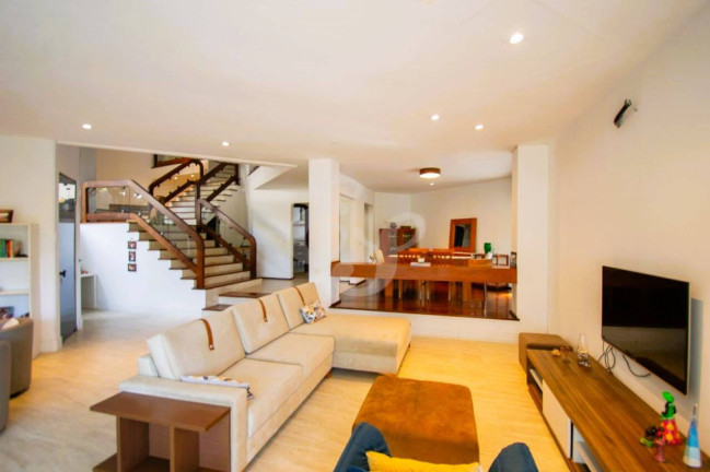 Imagem Casa de Condomínio com 4 Quartos à Venda, 430 m² em Alphaville - Barueri Imagem Casa de Condomínio com 4 Quartos à Venda, 430 m² em Alphaville - Barueri
