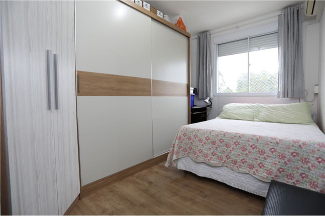 Imagem Imóvel com 2 Quartos à Venda, em Jardim Itu - Porto Alegre Imagem Imóvel com 2 Quartos à Venda, em Jardim Itu - Porto Alegre