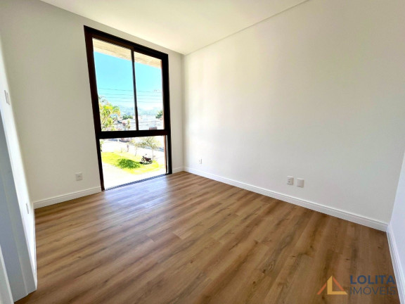 Imagem Casa com 3 Quartos à Venda, 165 m² em Itacorubi - Florianopolis Imagem Casa com 3 Quartos à Venda, 165 m² em Itacorubi - Florianopolis