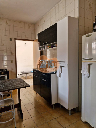 Imagem Casa com 3 Quartos à Venda, 196 m² em Vila Nossa Senhora Das Graças - Taubaté Imagem Casa com 3 Quartos à Venda, 196 m² em Vila Nossa Senhora Das Graças - Taubaté