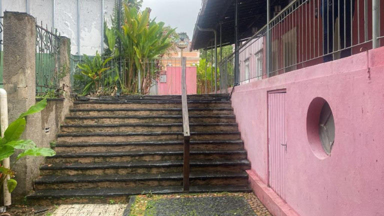Imagem Imóvel com 4 Quartos à Venda, 10 m² em Carmo - Olinda Imagem Imóvel com 4 Quartos à Venda, 10 m² em Carmo - Olinda