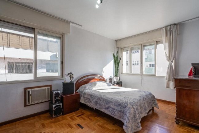 Imagem Apartamento com 3 Quartos à Venda, 168 m² em Bom Fim - Porto Alegre