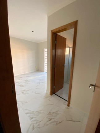 Imagem Casa com 3 Quartos à Venda, 140 m² em Nova Cerejeira - Atibaia Imagem Casa com 3 Quartos à Venda, 140 m² em Nova Cerejeira - Atibaia