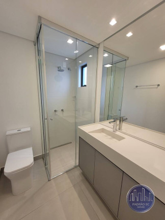 Imagem Apartamento com 3 Quartos para Alugar, 116 m² em Balneário Camboriú Imagem Apartamento com 3 Quartos para Alugar, 116 m² em Balneário Camboriú