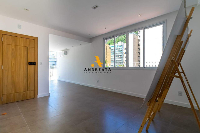 Imagem Cobertura com 3 Quartos à Venda, 237 m² em Copacabana - Rio De Janeiro