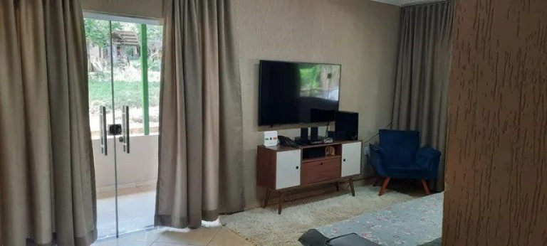 Imagem Casa com 3 Quartos à Venda, 1.260 m² em Setor Habitacional Arniqueira (águas Claras) - Brasília Imagem Casa com 3 Quartos à Venda, 1.260 m² em Setor Habitacional Arniqueira (águas Claras) - Brasília
