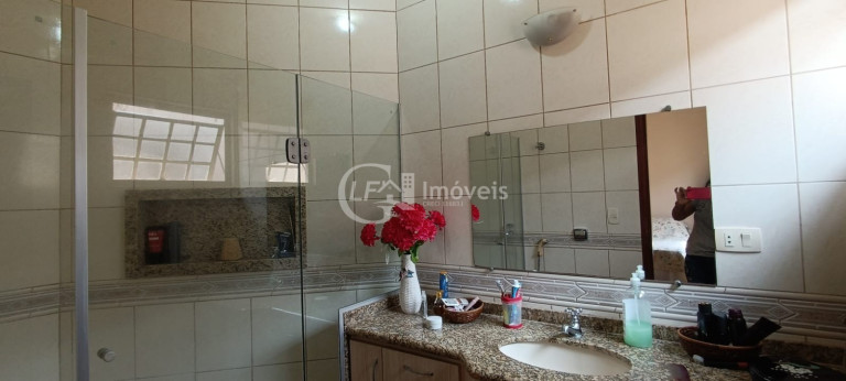 Imagem Casa com 3 Quartos à Venda, 484 m² em Carandá Bosque - Campo Grande Imagem Casa com 3 Quartos à Venda, 484 m² em Carandá Bosque - Campo Grande