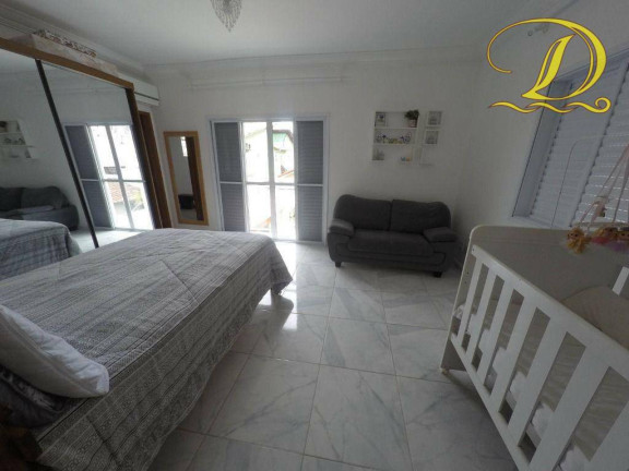 Imagem Casa com 4 Quartos à Venda, 202 m² em Maracanã - Praia Grande Imagem Casa com 4 Quartos à Venda, 202 m² em Maracanã - Praia Grande