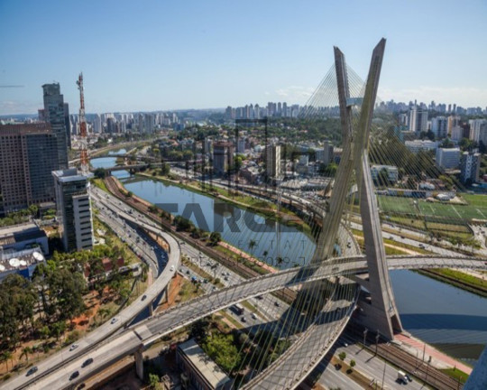 Imóvel para Alugar, 1.682 m² em Vila Gertrudes - São Paulo