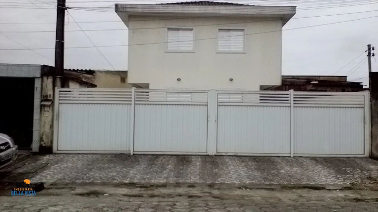 Casa com 2 Quartos à Venda,  em Vila Jockei Clube - São Vicente