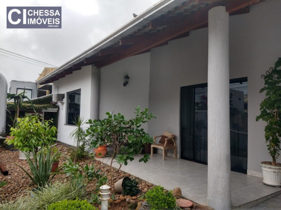 Imagem Casa com 2 Quartos à Venda, 262 m² em São Judas - Itajaí