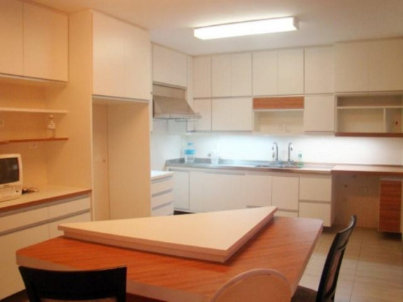 Imagem Casa com 5 Quartos à Venda, 380 m² em Jardim Marajoara - São Paulo Imagem Casa com 5 Quartos à Venda, 380 m² em Jardim Marajoara - São Paulo