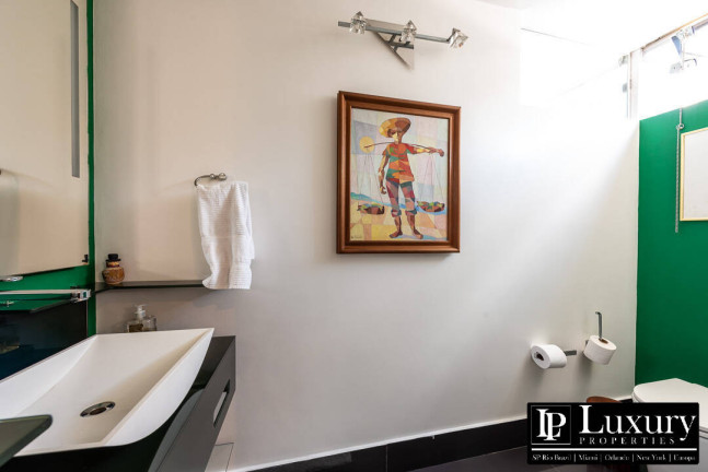 Imagem Casa com 3 Quartos à Venda, em Jardim Guedala - São Paulo Imagem Casa com 3 Quartos à Venda, em Jardim Guedala - São Paulo