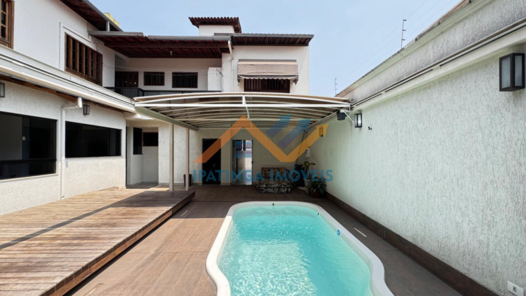 Imagem Casa com 3 Quartos à Venda, 311 m² em Bom Retiro - Ipatinga Imagem Casa com 3 Quartos à Venda, 311 m² em Bom Retiro - Ipatinga