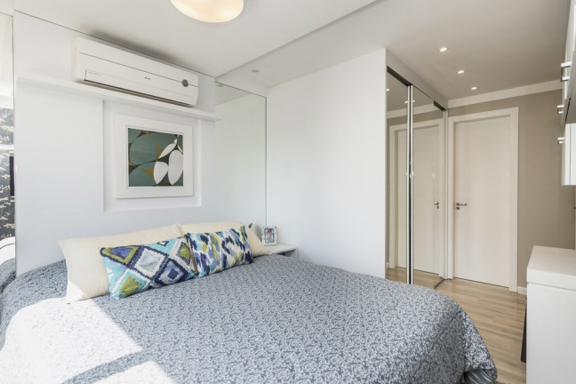 Imagem Apartamento com 2 Quartos à Venda, 64 m² em Independência - Porto Alegre