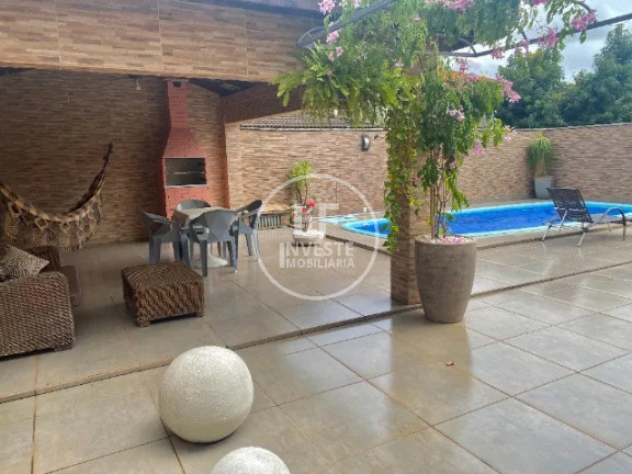 Imagem Casa com 3 Quartos à Venda, 260 m² em Loteamento Portal Do Sol I - Goiânia