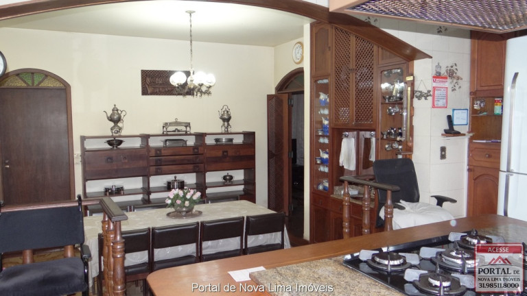 Imagem Casa com 5 Quartos à Venda, 300 m² em Lagoa Do Miguelão - Nova Lima Imagem Casa com 5 Quartos à Venda, 300 m² em Lagoa Do Miguelão - Nova Lima