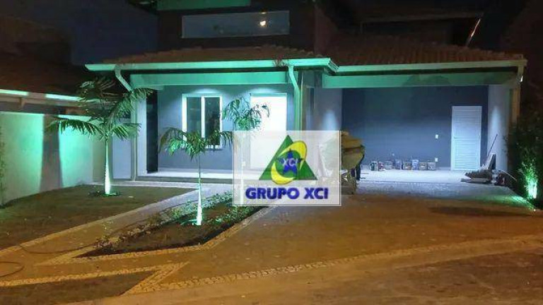 Casa com 3 Quartos à Venda, 233 m² em Lenheiro - Valinhos