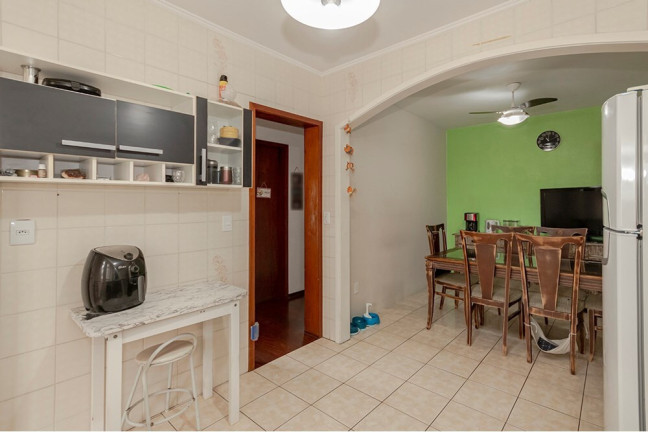 Imagem Casa com 3 Quartos à Venda, 167 m² em Vila Jardim - Porto Alegre Imagem Casa com 3 Quartos à Venda, 167 m² em Vila Jardim - Porto Alegre