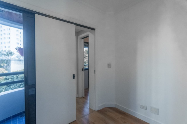 Imagem Apartamento com 1 Quarto à Venda, 77 m² em Vila Suzana - São Paulo Imagem Apartamento com 1 Quarto à Venda, 77 m² em Vila Suzana - São Paulo