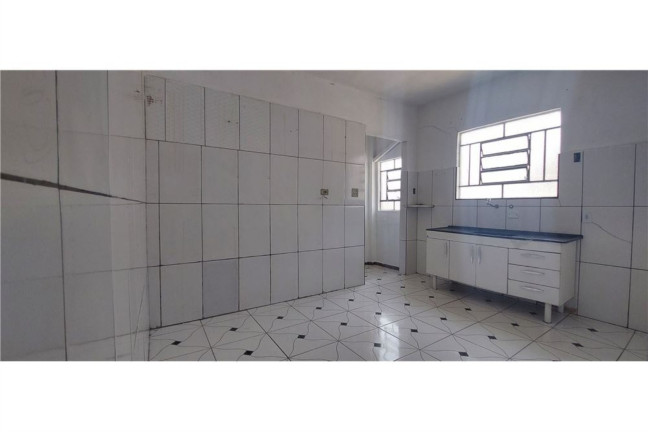 Imagem Casa com 2 Quartos à Venda,  em Vila Carmosina - São Paulo