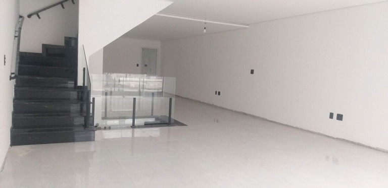 Imagem Casa com 3 Quartos à Venda, 280 m² em Embaré - Santos Imagem Casa com 3 Quartos à Venda, 280 m² em Embaré - Santos