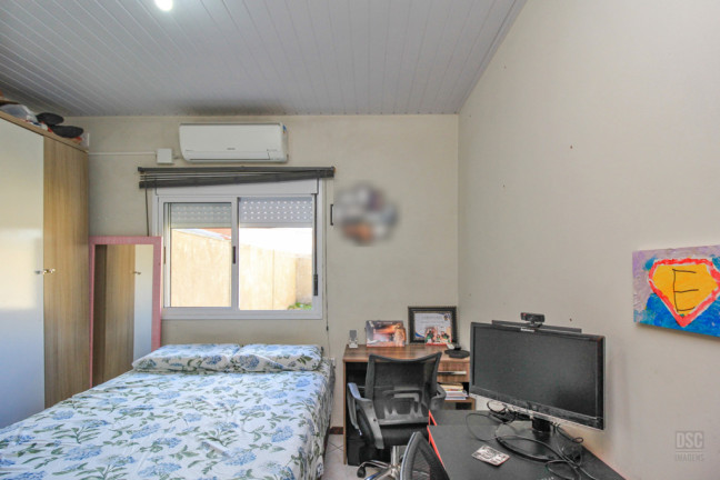 Imagem Casa com 2 Quartos à Venda, 46 m² em Hípica - Porto Alegre Imagem Casa com 2 Quartos à Venda, 46 m² em Hípica - Porto Alegre