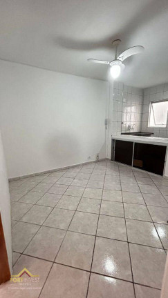 Imagem Imóvel com 1 Quarto à Venda, 30 m² em Aviação - Praia Grande Imagem Imóvel com 1 Quarto à Venda, 30 m² em Aviação - Praia Grande