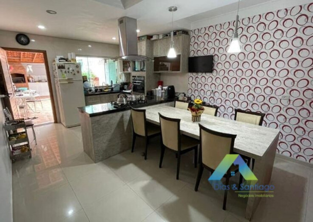 Sobrado com 3 Quartos à Venda, 250 m² em Vila Dora - Santo André
