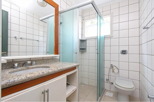 Imagem Casa de Condomínio com 3 Quartos à Venda, 254 m² em Ipanema - Porto Alegre