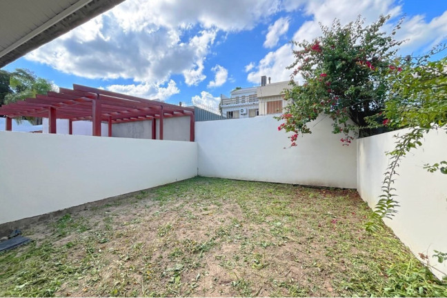 Imagem Casa com 3 Quartos à Venda, 230 m² em Hípica - Porto Alegre Imagem Casa com 3 Quartos à Venda, 230 m² em Hípica - Porto Alegre