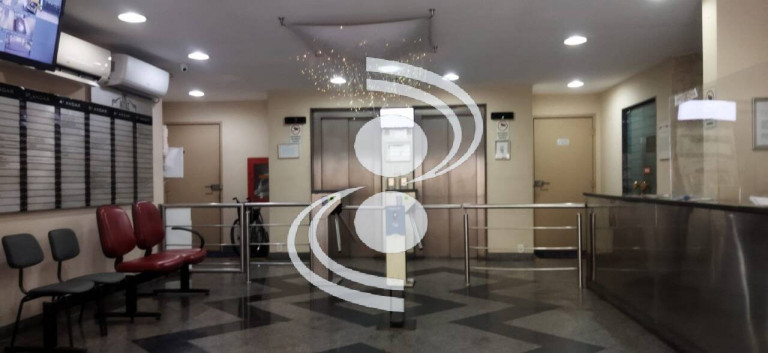 Sala Comercial à Venda, 22 m² em Vila Isabel - Rio De Janeiro