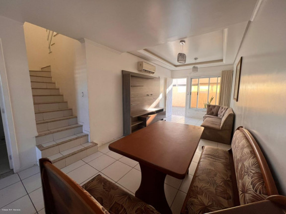 Imagem Casa com 3 Quartos à Venda, 130 m² em Ingleses Norte - Florianópolis