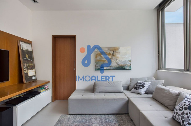 Casa com 1 Quarto à Venda, 200 m² em Coqueiros - Florianópolis