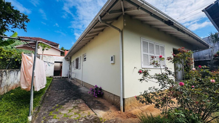 Casa com 2 Quartos à Venda, 90 m² em Itaguaçu - Florianópolis