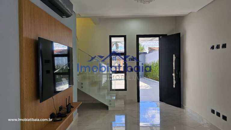 Imagem Casa com 3 Quartos à Venda, 225 m² em Vila Petrópolis - Atibaia Imagem Casa com 3 Quartos à Venda, 225 m² em Vila Petrópolis - Atibaia