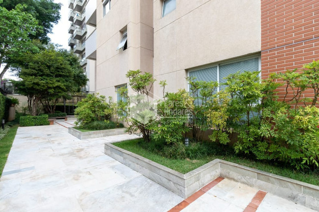 Imagem Apartamento com 3 Quartos à Venda, 195 m² em Moema - São Paulo