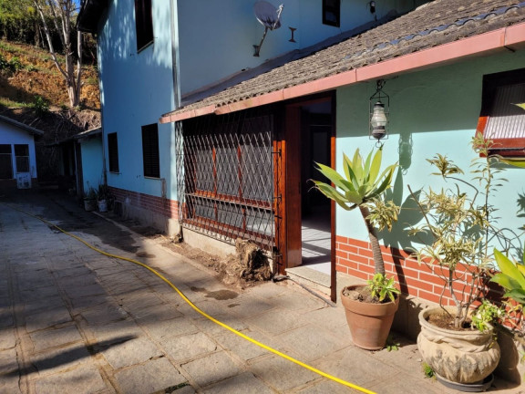Imagem Casa com 4 Quartos à Venda, 1.600 m² em Albuquerque - Teresópolis Imagem Casa com 4 Quartos à Venda, 1.600 m² em Albuquerque - Teresópolis