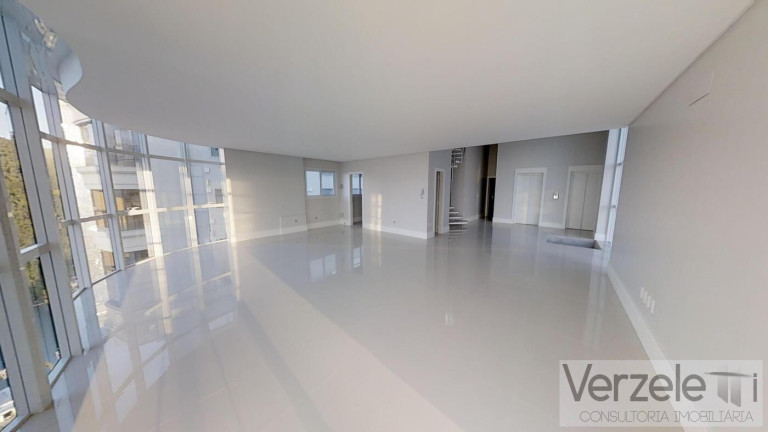 Imagem Apartamento com 6 Quartos à Venda, 490 m² em Centro - Balneário Camboriú Imagem Apartamento com 6 Quartos à Venda, 490 m² em Centro - Balneário Camboriú